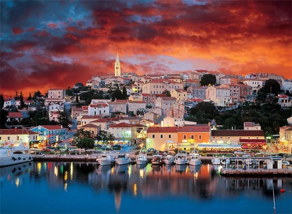 Charming Holiday House In Vrsar